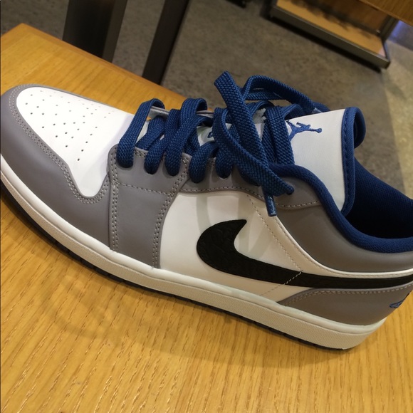 are jordan 1 low true to size